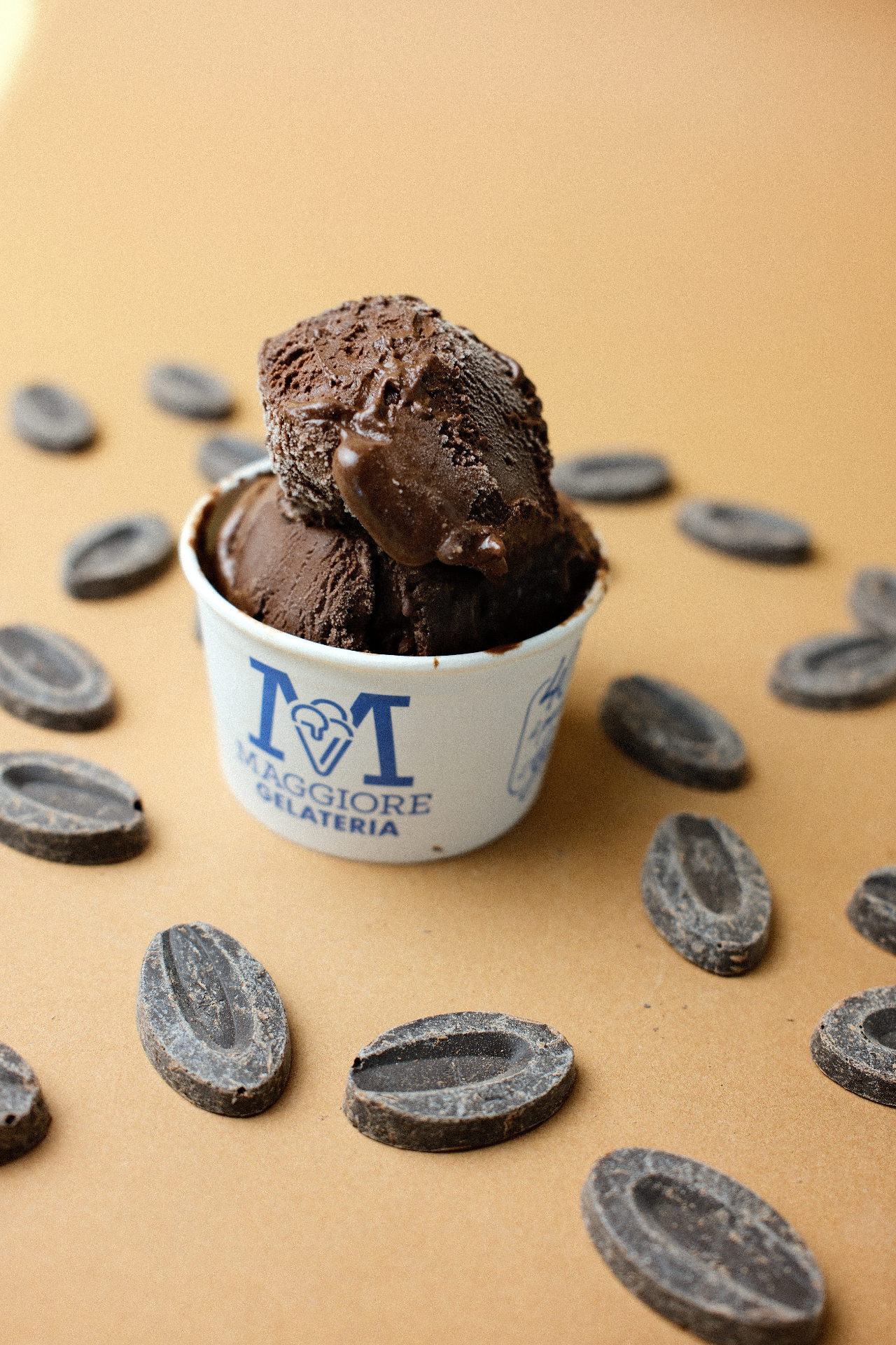 Coppetta di gelato al cioccolato